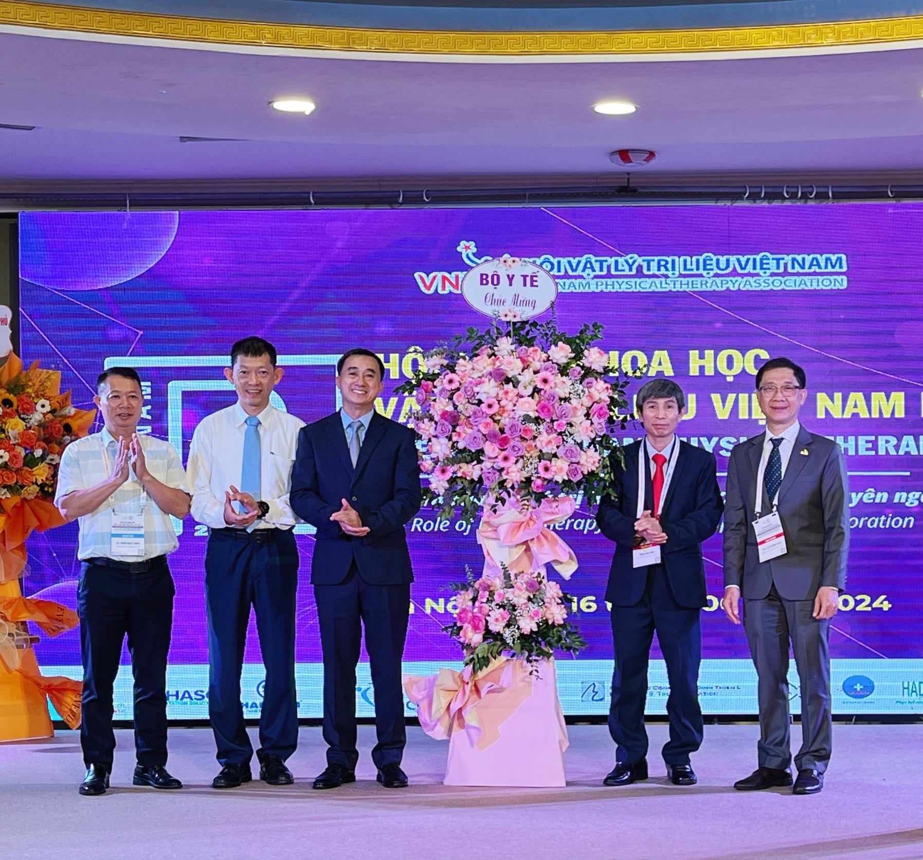 Hội nghị khoa học vật lý trị liệu Việt Nam lần thứ 2: Vai trò của Vật lý trị liệu trong hợp tác đa chuyên ngành- Ảnh 1.