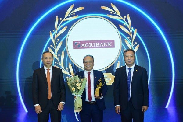 Agribank được vinh danh 3 sản phẩm, dịch vụ tài chính tiêu biểu