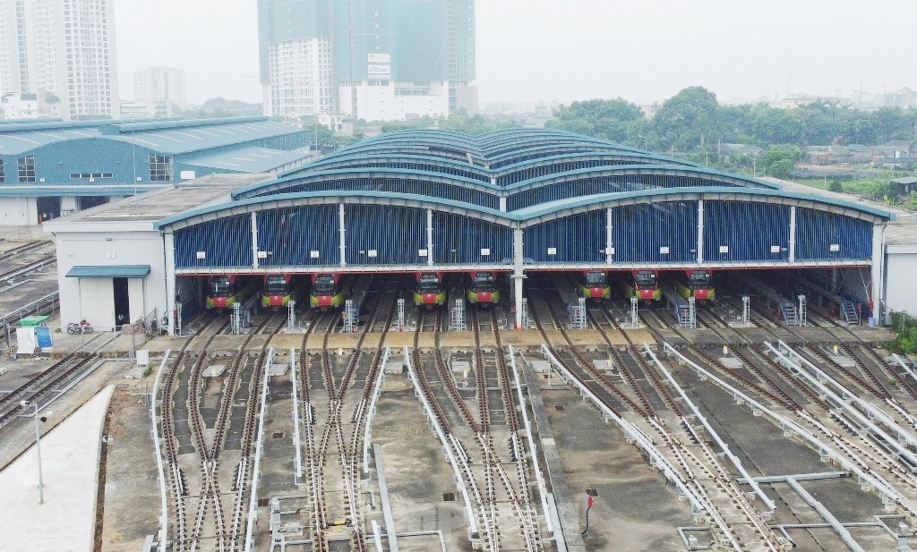 Cận cảnh siêu dự án metro Hà Nội lỡ hẹn 13 lần, tàu vẫn xếp kho ảnh 6