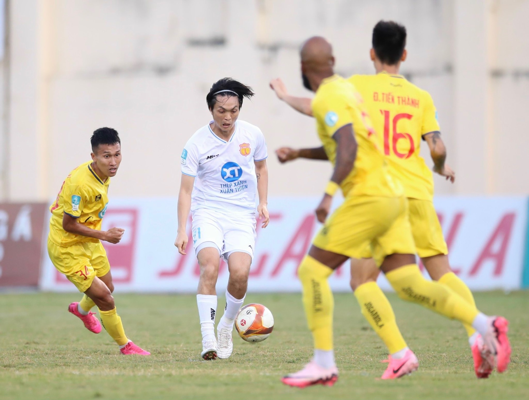 Piala Asia penuh dengan pernak-pernik hebat, apakah dua klub terkuat di Vietnam punya peluang 'pamer'? - Foto 3.