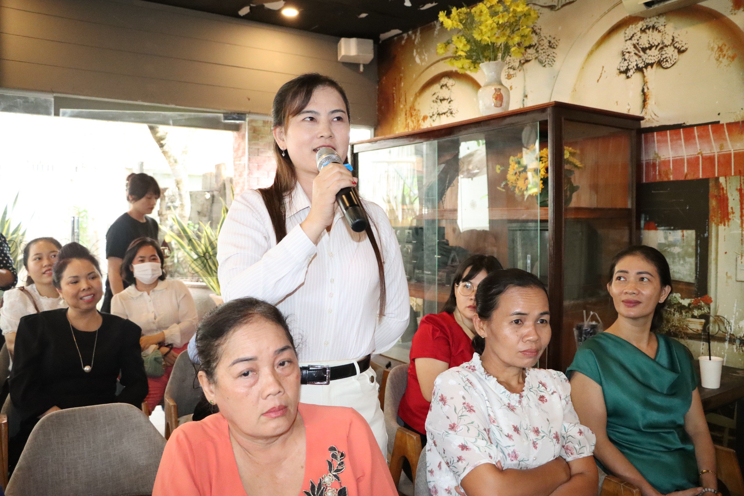 Orientation pour les femmes de Cu Chi (HCMC) pour démarrer une entreprise  prospère - Vietnam.vn