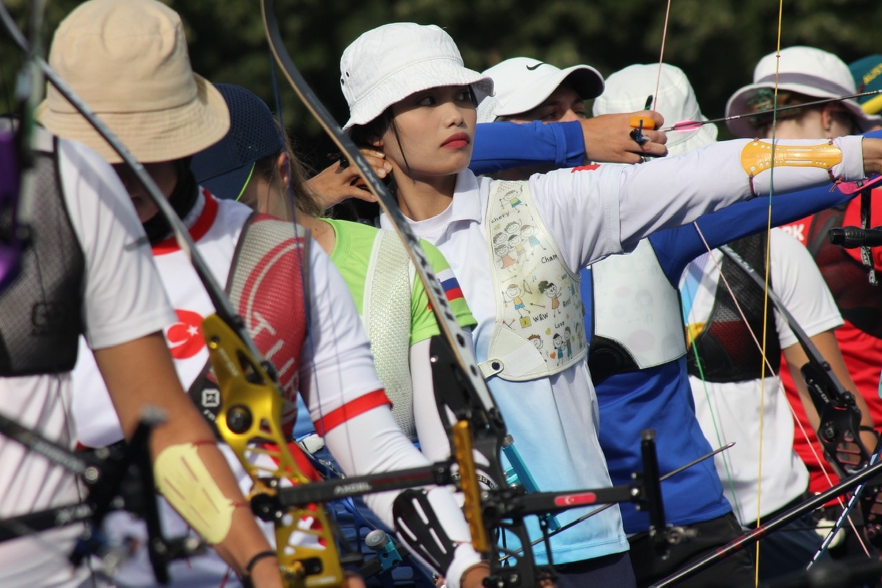 Le Quoc Phong faces the World Archery Cup champion, missing the