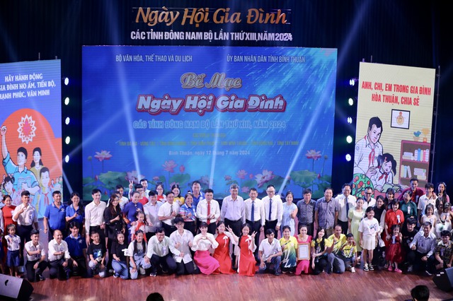 Bế mạc và trao giải Ngày hội gia đình các tỉnh Đông Nam Bộ  - Ảnh 1.