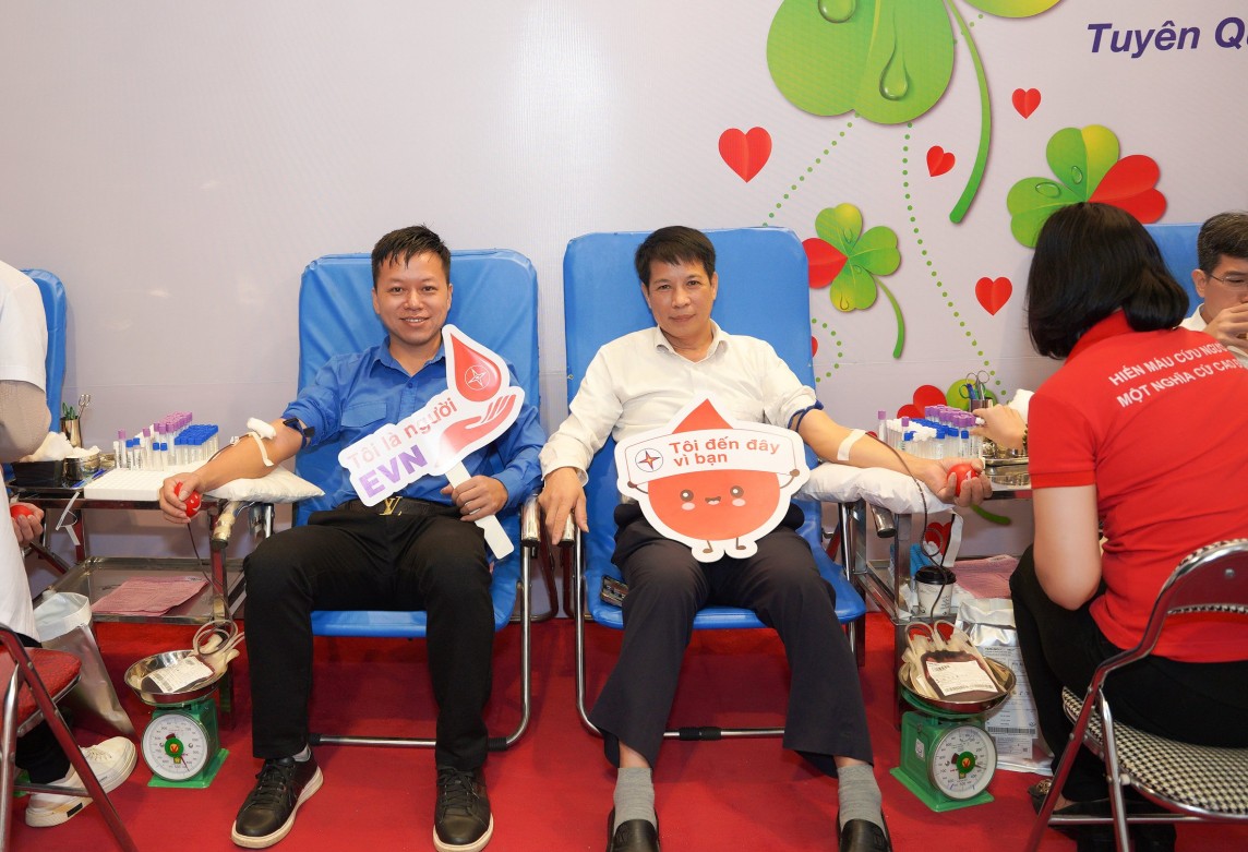 Tuyên Quang: Bí thư đoàn ngành điện 14 lần hiến máu cứu người
