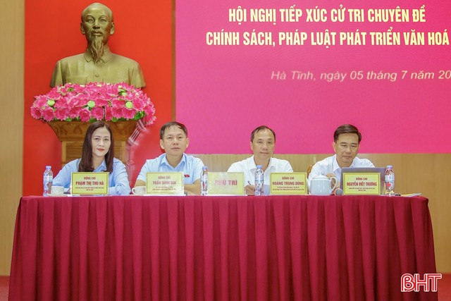 Hà Tĩnh: Thảo luận, góp ý Chương trình MTQG về phát triển văn hóa giai đoạn 2025 - 2035 và Luật Di sản văn hóa (sửa đổi) - Ảnh 1.