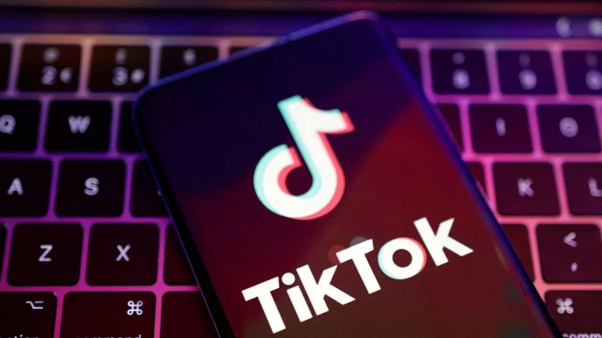 ビデオ作成ソフトウェアを使用して音楽付きの複数の TikTok 写真を投稿する方法 - Vietnam.vn