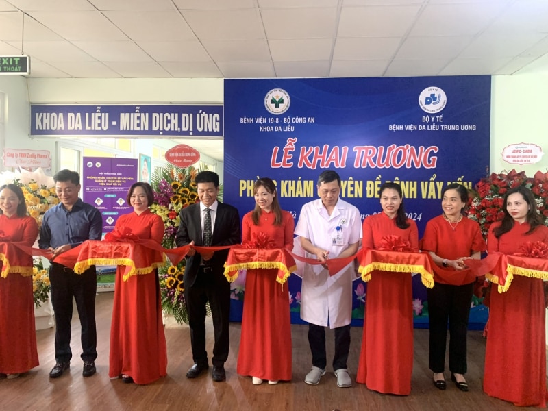 Opening of psoriasis treatment clinic at 19-8 Hospital - Vietnam.vn