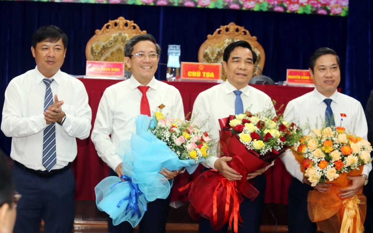 Thủ tướng phê chuẩn kết quả bầu 2 phó chủ tịch tỉnh Quảng Nam- Ảnh 1.