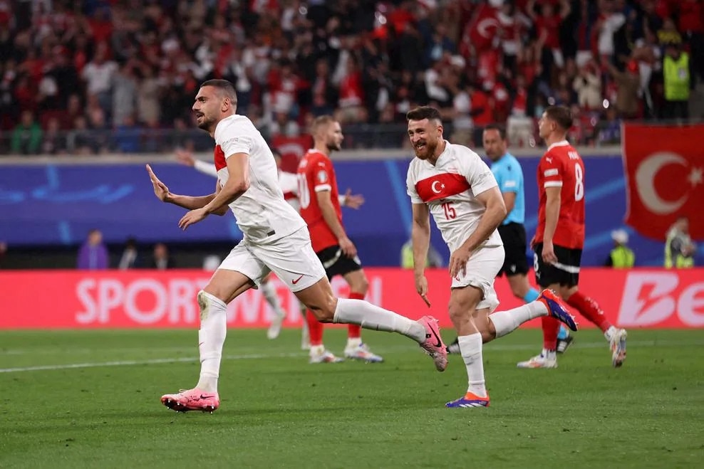 Thổ Nhĩ Kỳ thắng kịch tính, đoạt vé cuối cùng vào tứ kết EURO 2024