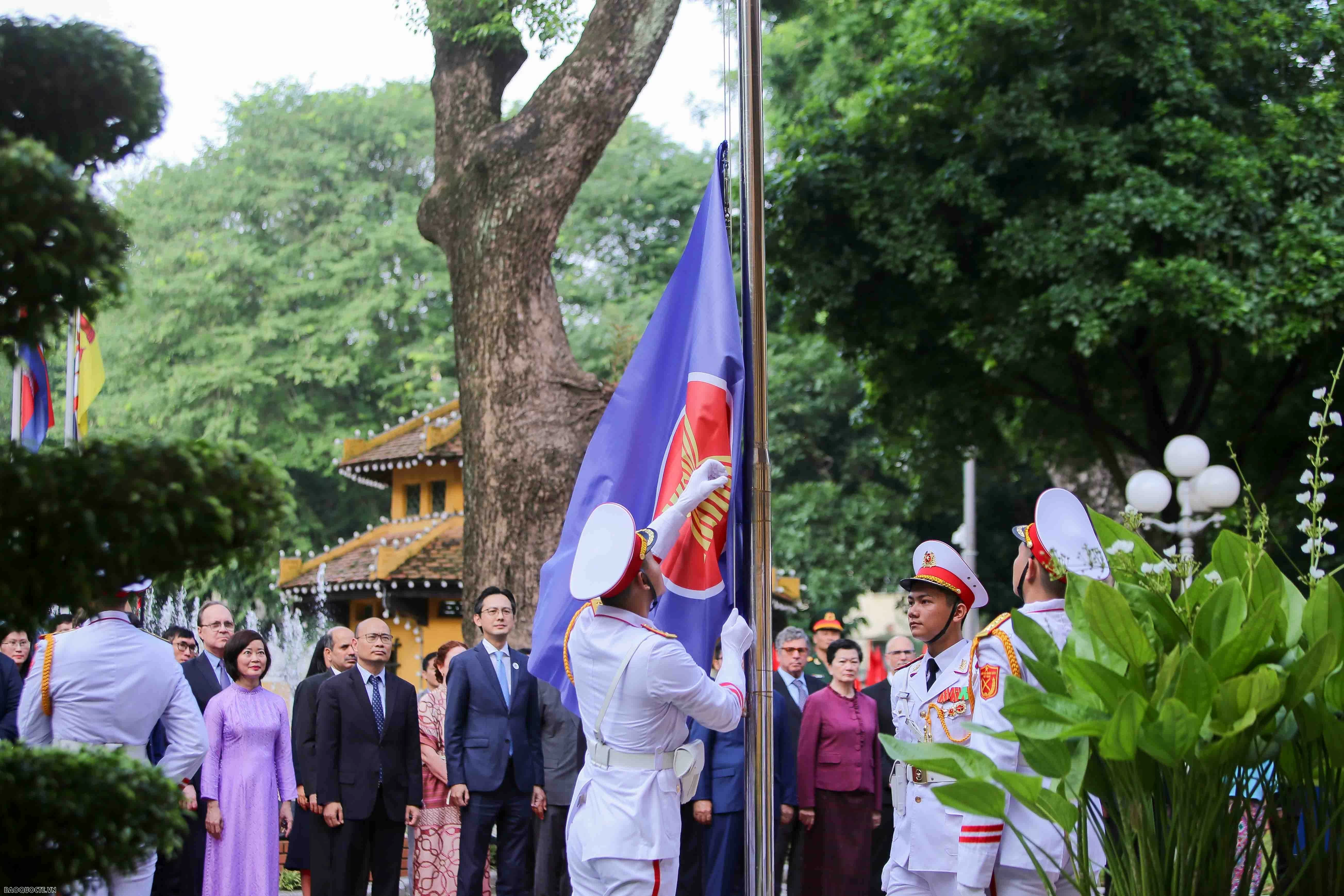 Lễ thượng cờ kỷ niệm 57 năm thành lập ASEAN