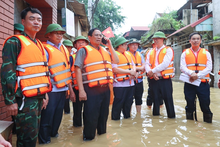 Thủ tướng chủ trì họp trực tuyến từ Bắc Giang chỉ đạo ứng phó mưa lũ - Ảnh 7.